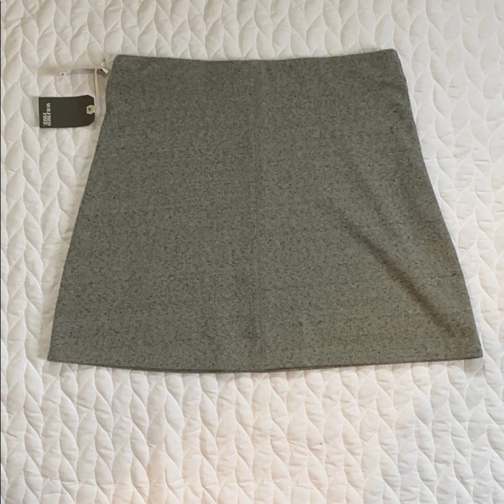 NWT Large - Gray Mello Skirt - Wilfred Aritiza